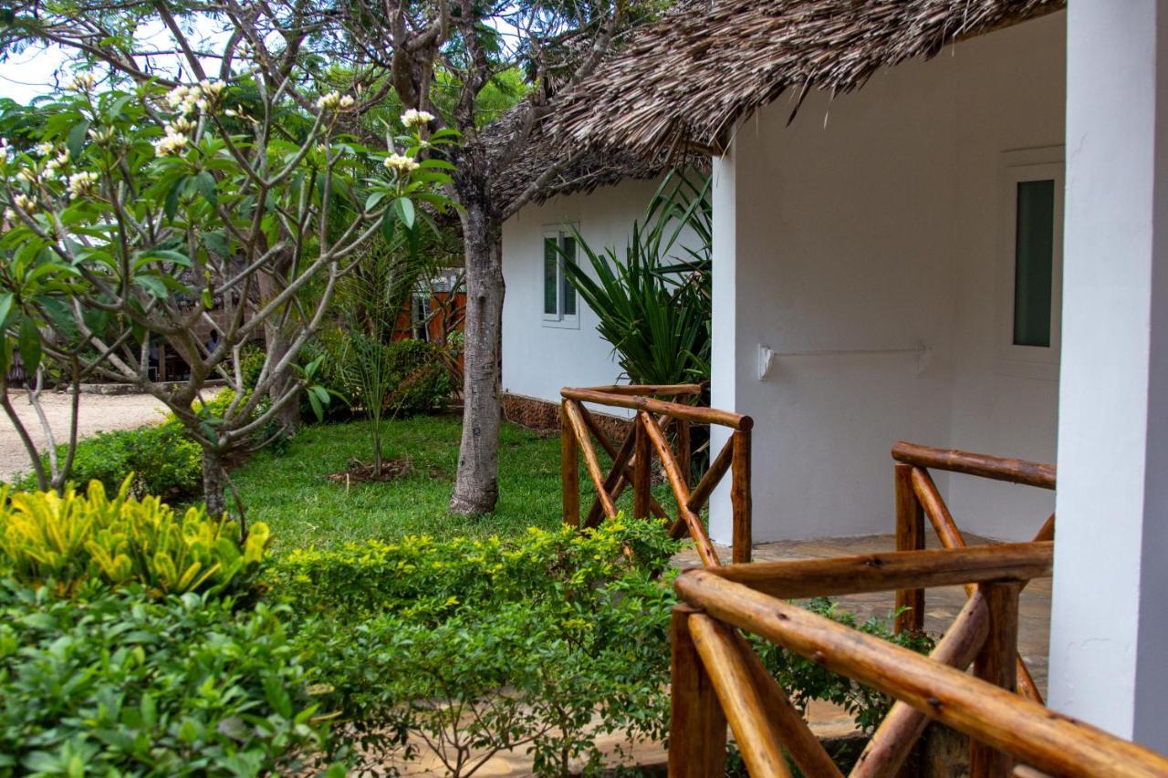 Kibanda Lodge And Beach Club Nungwi Exterior foto